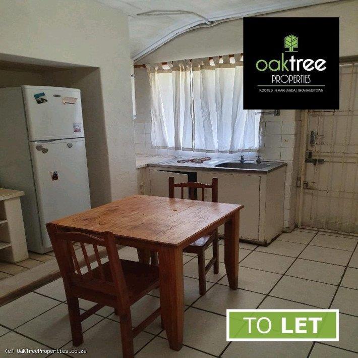 To Let 4 Bedroom Property for Rent in Sunnyside Eastern Cape